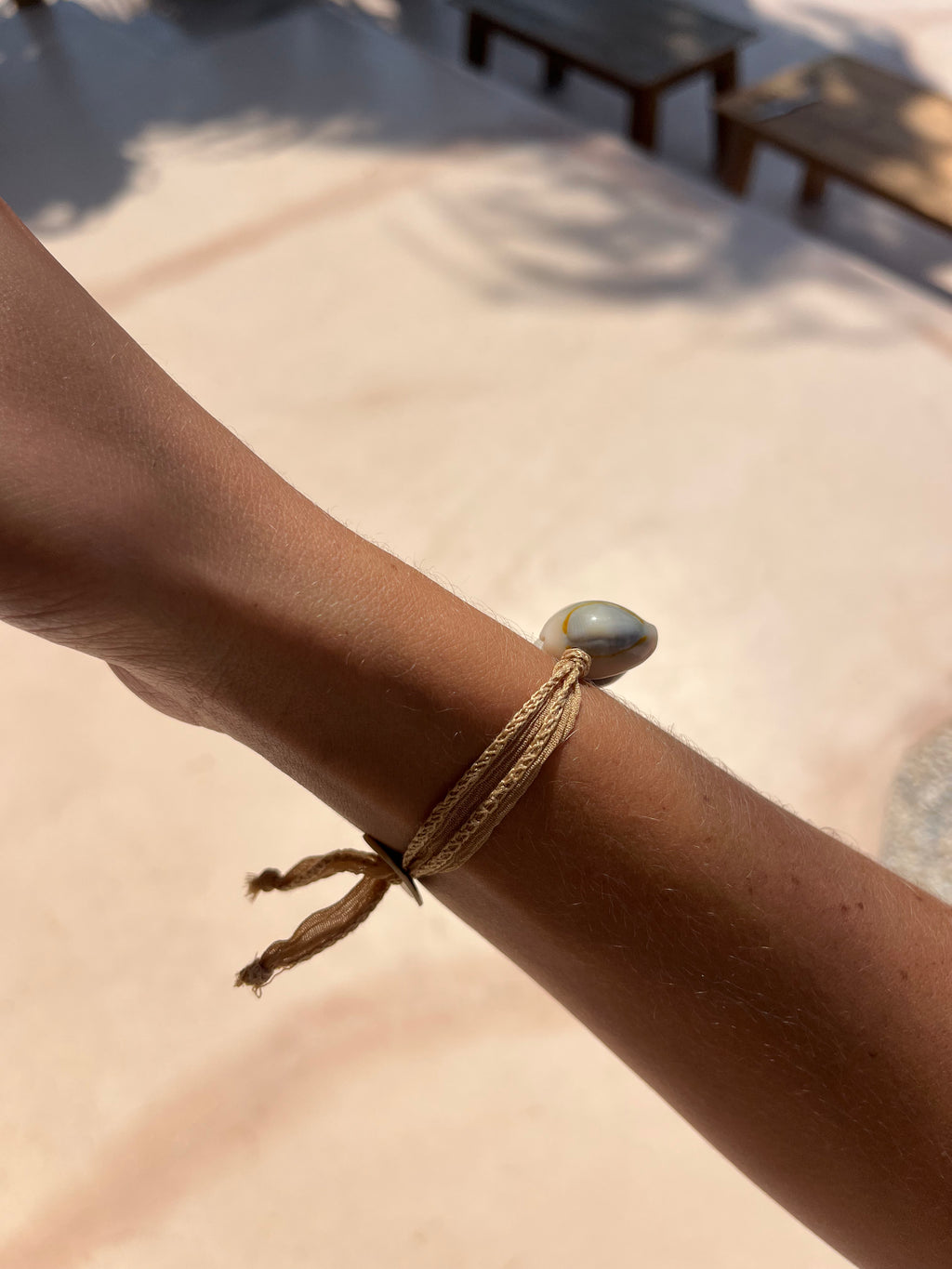 Bracelet Soie et Cauris